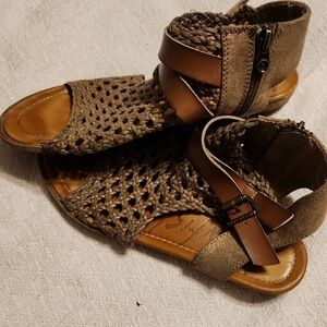 Elegant Tan Woven Sandals